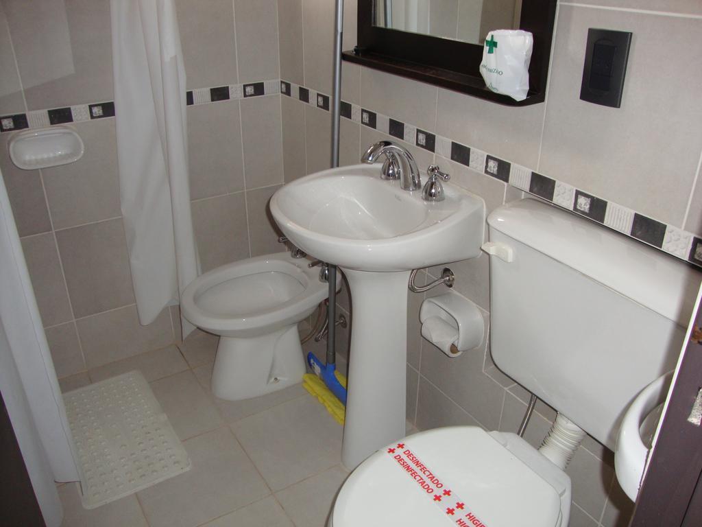 Hotel Euzko Alkartasuna Macachín Buitenkant foto