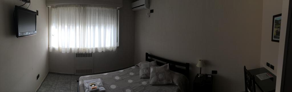 Hotel Euzko Alkartasuna Macachín Buitenkant foto