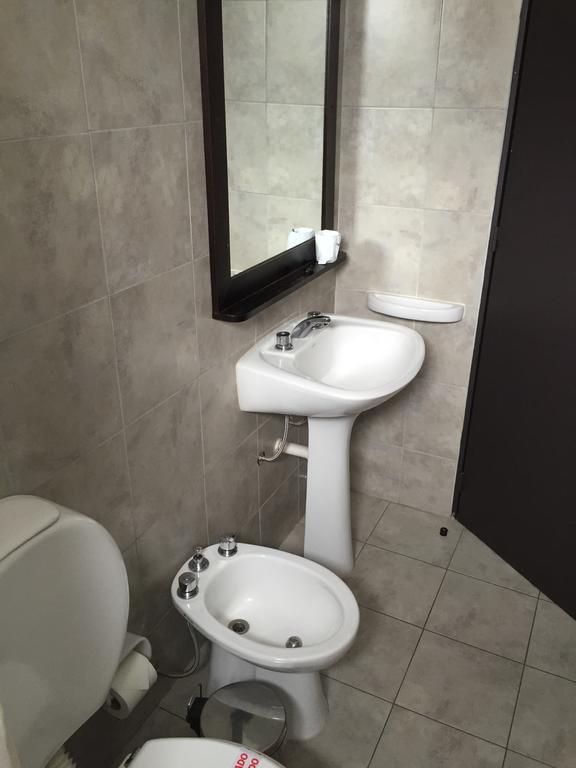 Hotel Euzko Alkartasuna Macachín Buitenkant foto