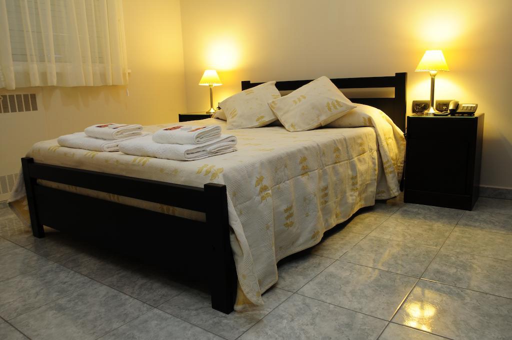 Hotel Euzko Alkartasuna Macachín Kamer foto